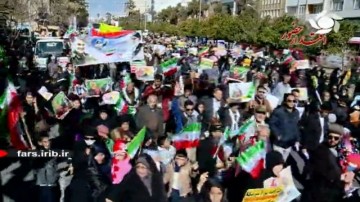 خروش فارسی ها در دفاع از انقلاب
